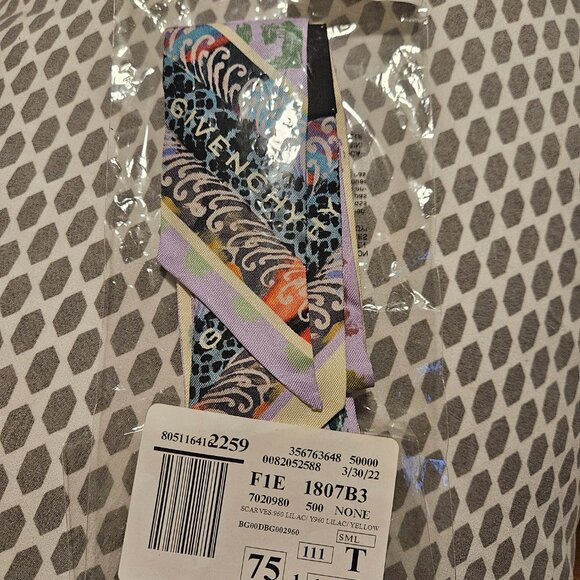 Givenchy twilly - Picture 3 of 3